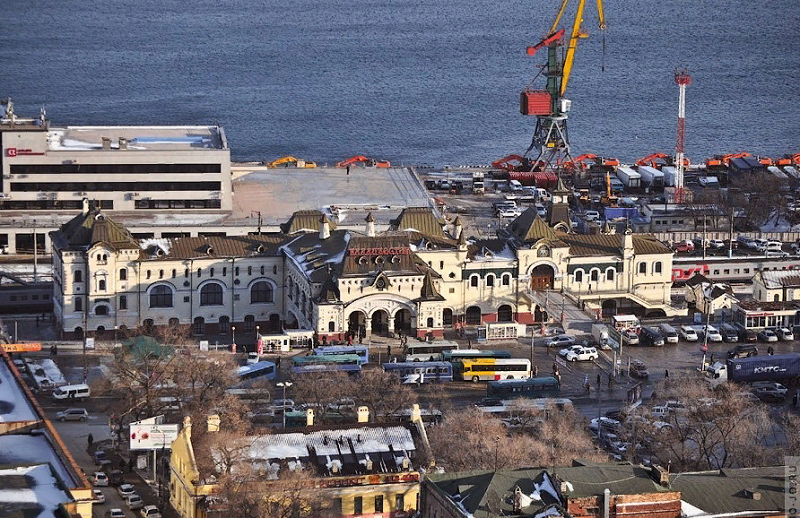 перевозки грузов через порты Дальнего Востока